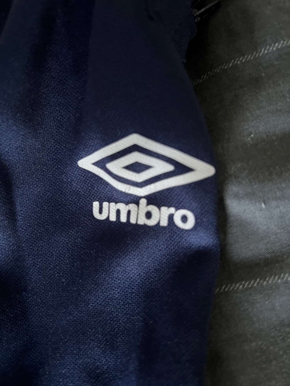 Umbro Navy Blue Soccer Track Pants White Stripe Zip Pockets Men M - Picture 5 of 7